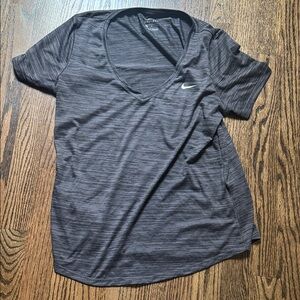 Nike Pro Dri-Fit V-neck fitted tee size M